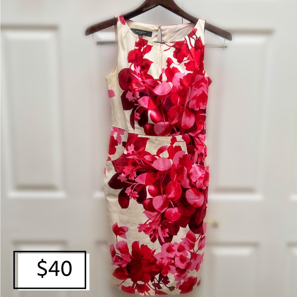 Nine West dress. Gently worn. Non smoking. Non pets.